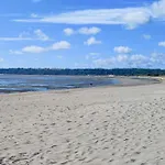 Hébergement de vacances Les Cigognes N0ires Dragey-Ronthon