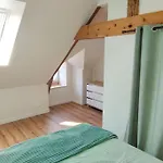 Hébergement de vacances Les Cigognes N0ires Dragey-Ronthon