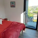 Hébergement de vacances Les Cigognes N0ires Dragey-Ronthon